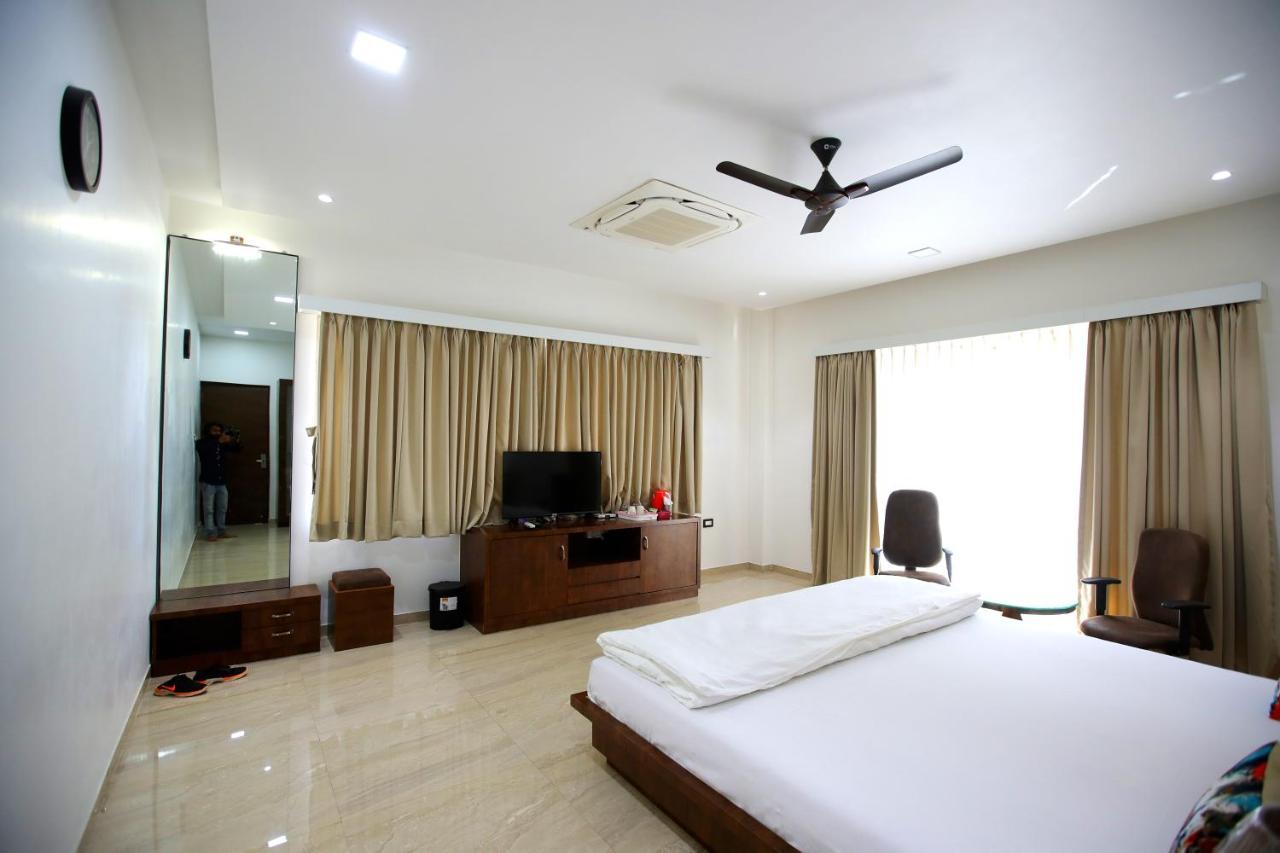 Maharaja The Royal Resort Thane Ngoại thất bức ảnh