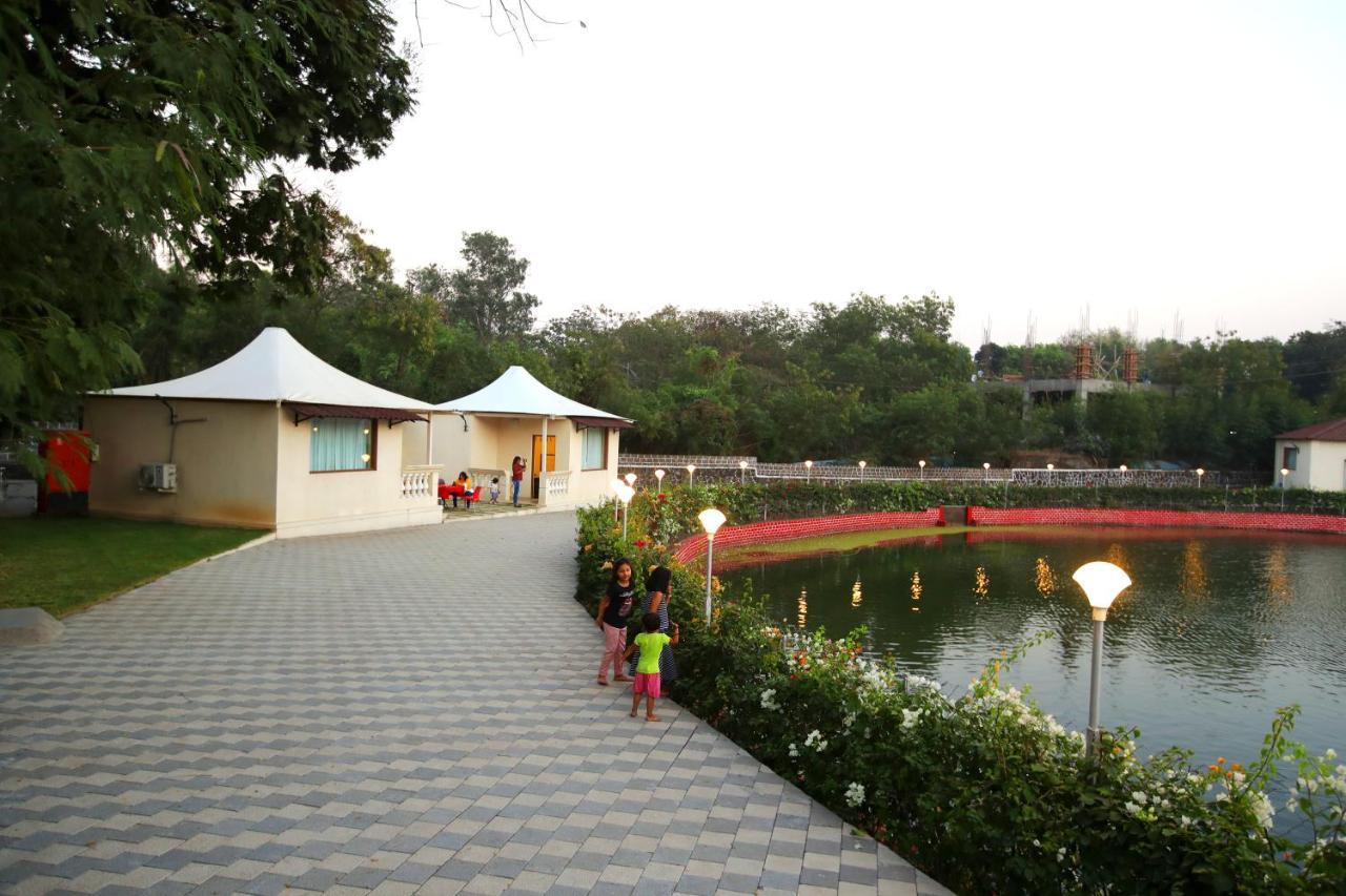 Maharaja The Royal Resort Thane Ngoại thất bức ảnh